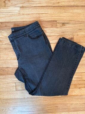 Chico's Women's Size 2.5 (Large) Straight Jeans in Dark Gray Wash